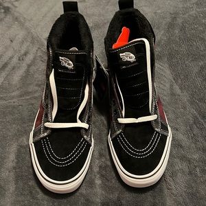 Brand new never worn SZ 11.5 mens Vans.